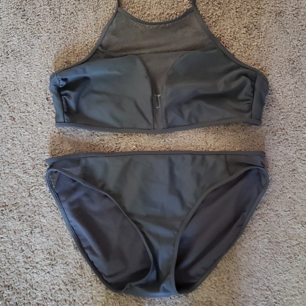 LOT 2 bikini sets. Gray and black Sz L - Picture 2 of 6